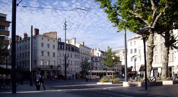 La Place du Peuple 'revampée' à Saint-Étienne